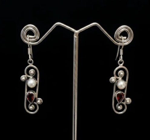 Brilliant Cut Garnet with Cultured Pearl Dangling 925 Sterling Silver Earrings